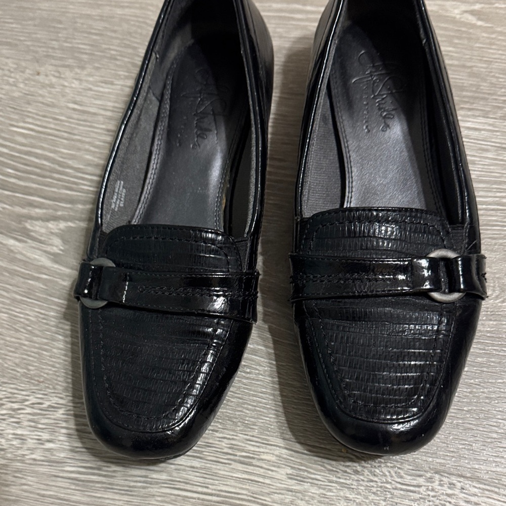 Black Loafers for Women